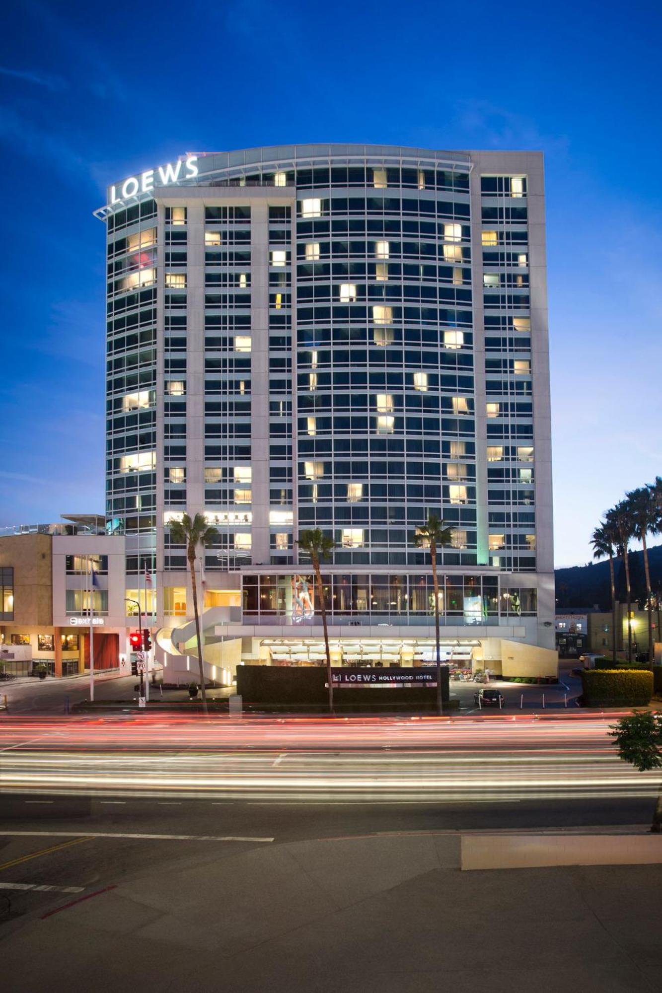 2 Hotels Close to Performing Tree-Arts That Know LA's Arts Scene