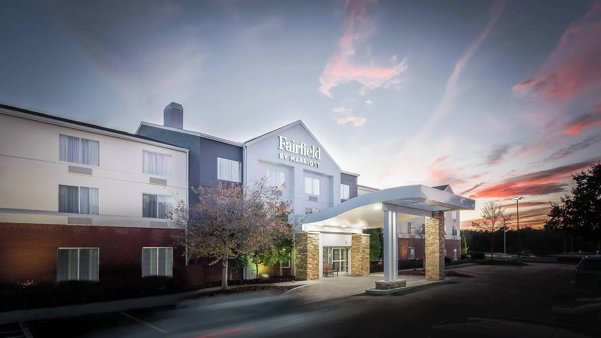 Staying Near Nevin Park: 2 Fairfield Inn Hotels Compared