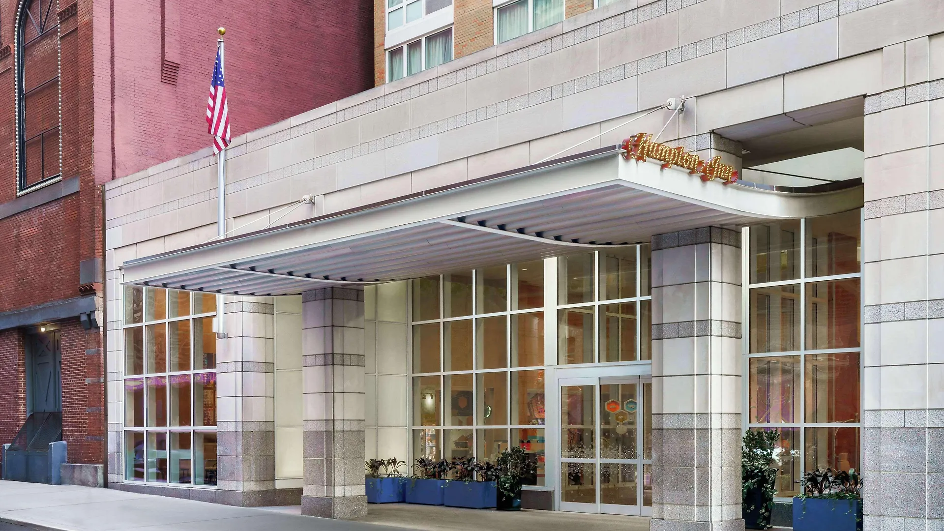 15 Top-Rated Family-Friendly Hotels in Midtown West NYC