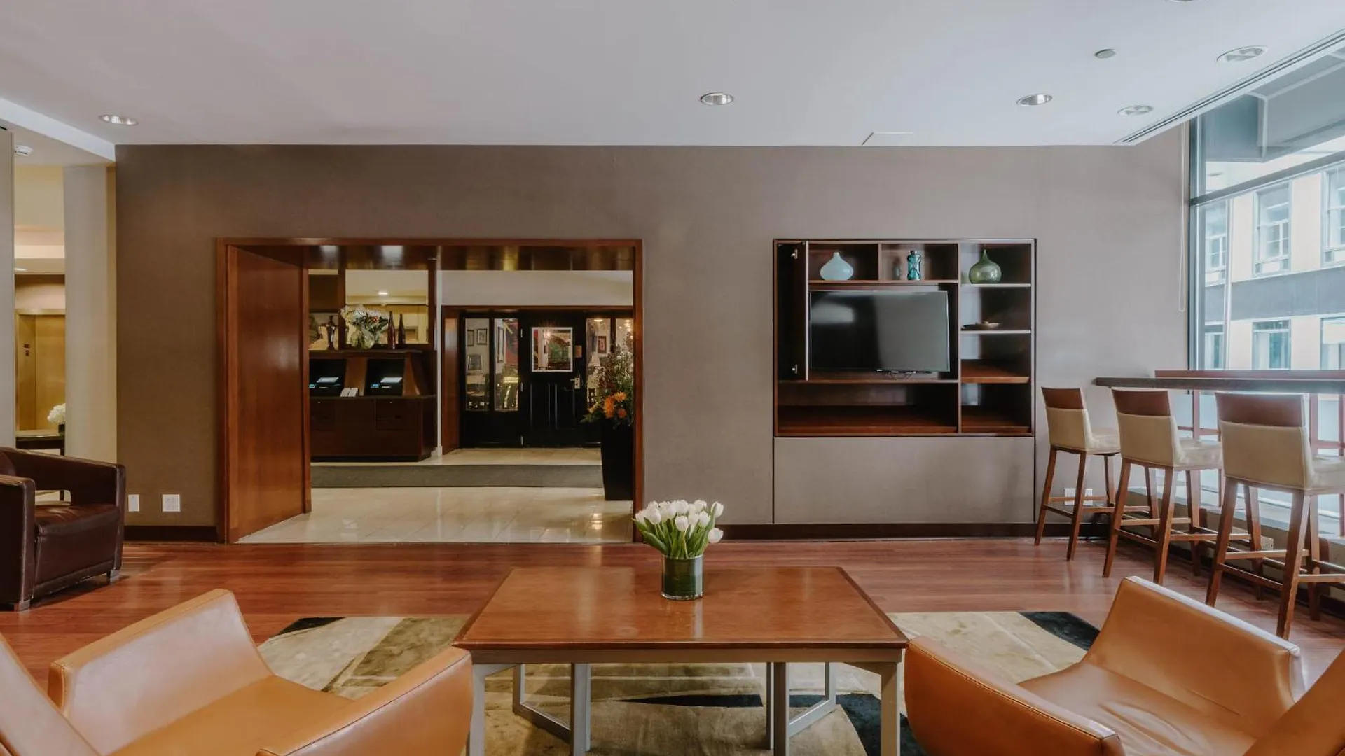 15 Central Hotels in Theatre District Chicago Worth Booking