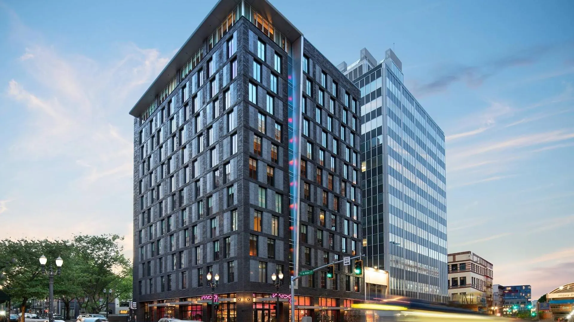 15 Smart Central Hotels in Downtown Portland Worth Booking