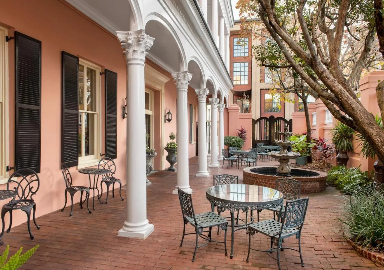 Staying In Downtown Charleston: 13 Central Hotels Compared