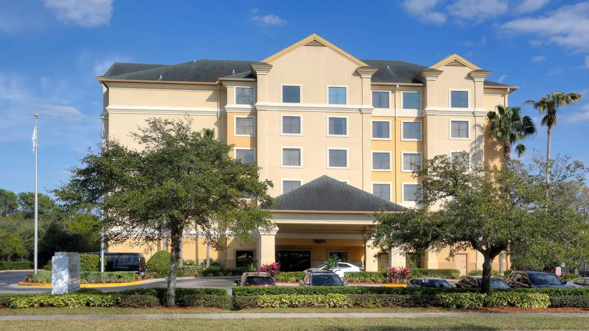 15 Family Hotels Near Orlando's Convention Bureau Worth Booking