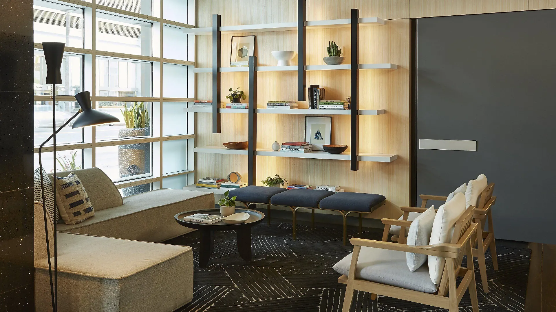 Staying Near Petersen Automotive Museum: 15 Business Hotels Compared