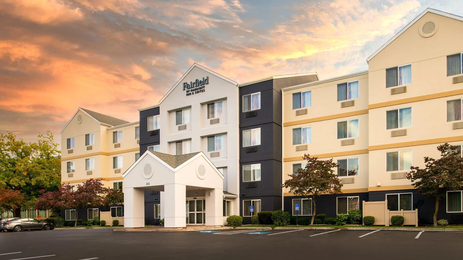 9 Business Hotels Near High Bridge Park for Spokane Stays