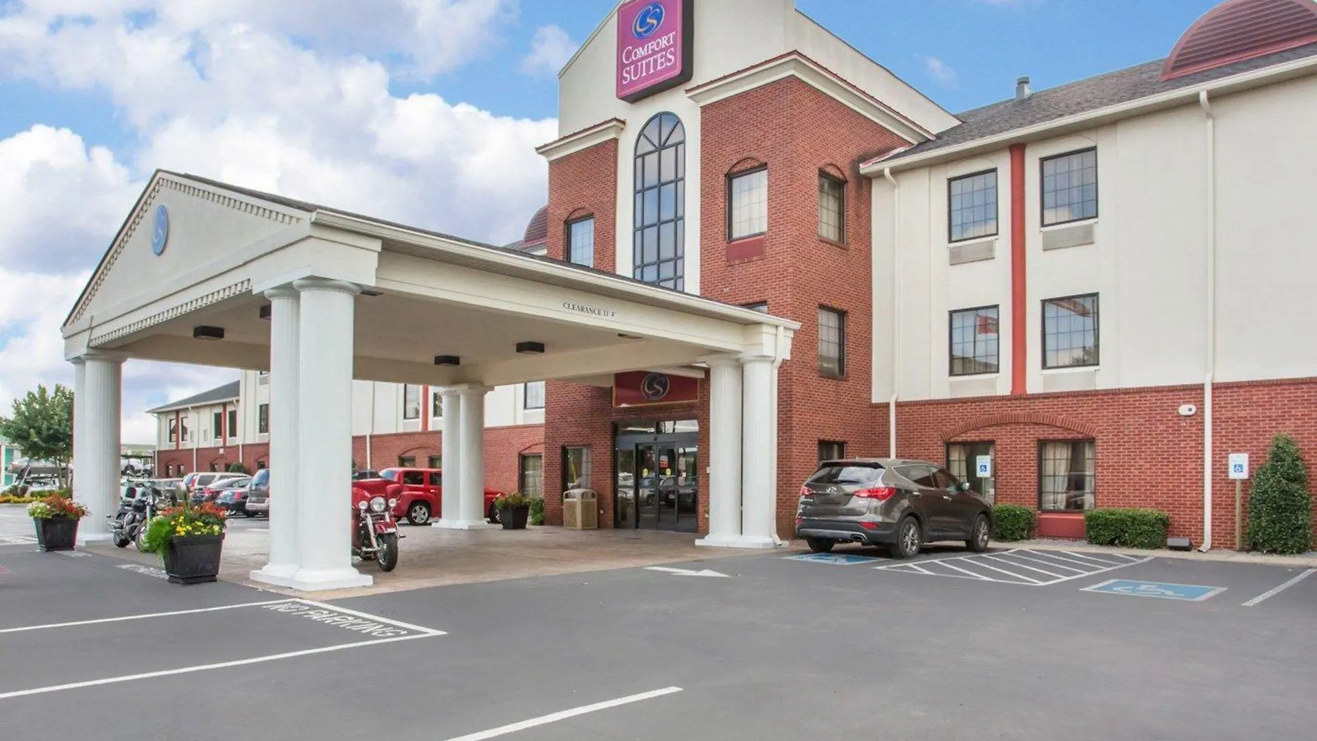 15 Family-Friendly Hotels in the South That Actually Deliver
