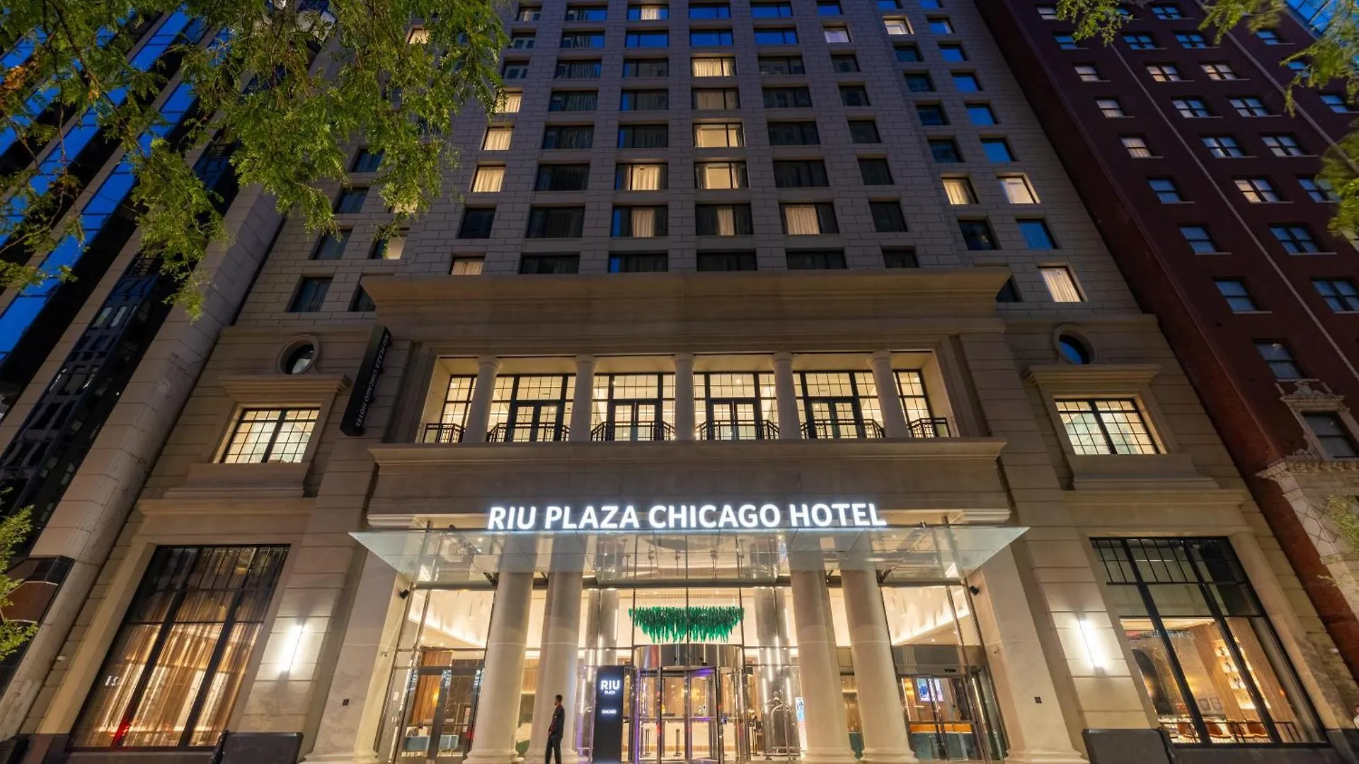 4 Four-Star Hotels in Streeterville Worth Booking