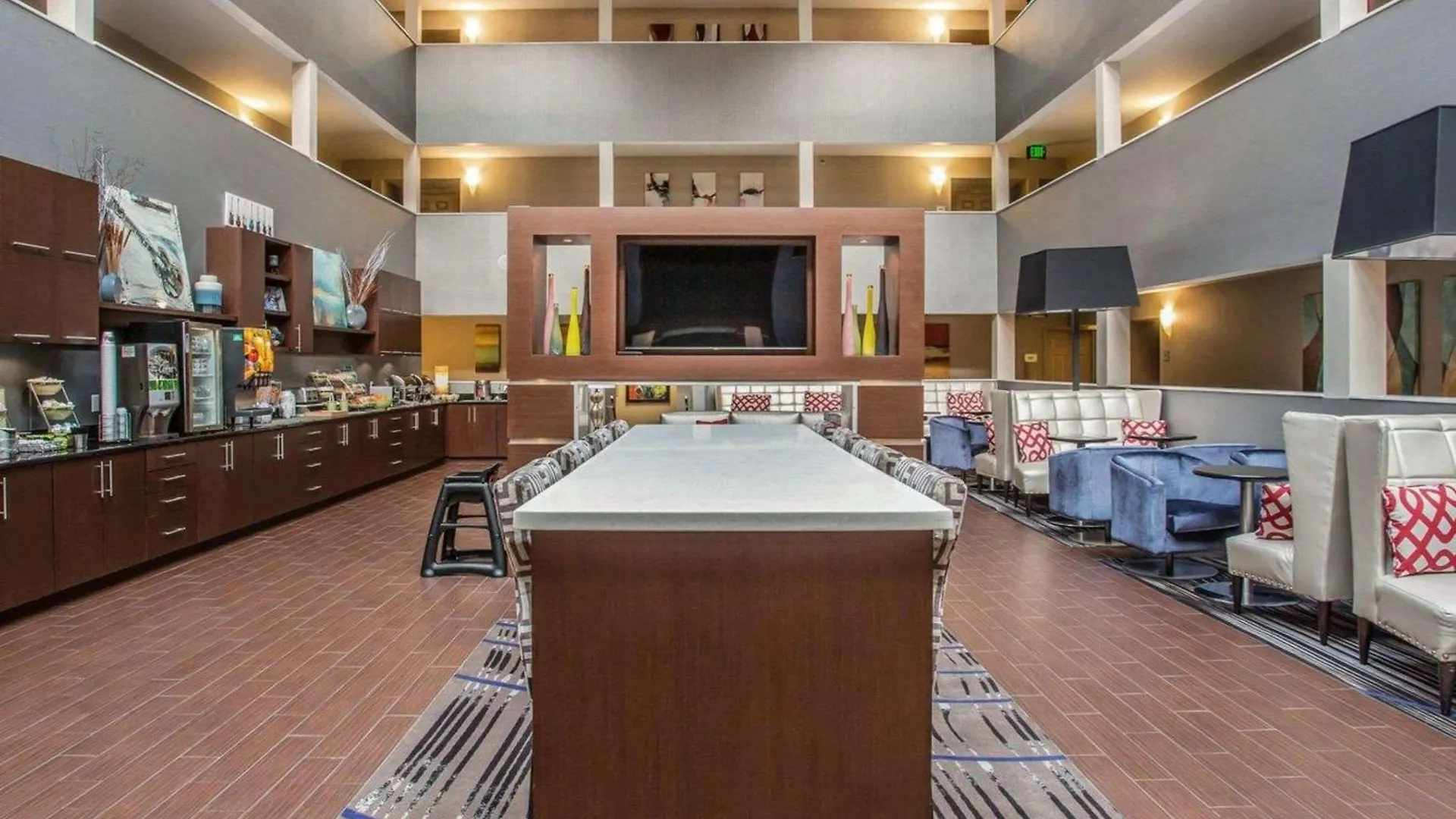 15 Budget Hotels Near Cumberland Park Nashville That Deliver