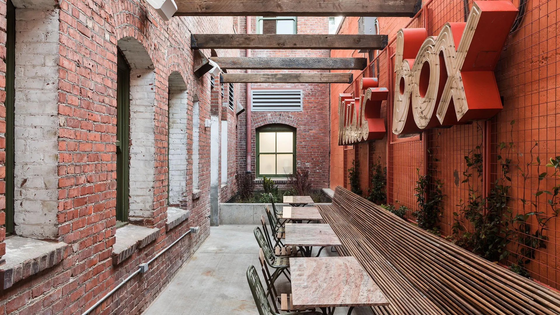 5 Smart Central Hotels Near Providence Park Worth Booking