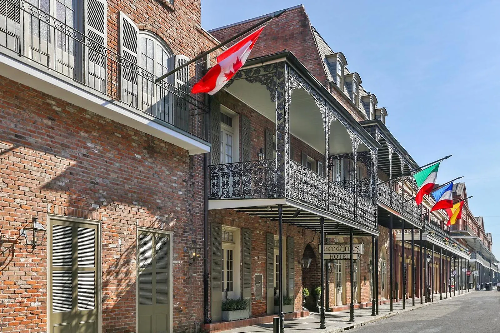 8 Smart Romantic Hotels in French Quarter Worth Booking