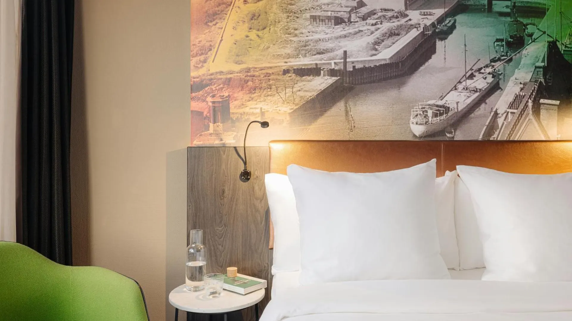 5 Family Hotels Near Museum Oud Overschie de Hoop Worth Booking