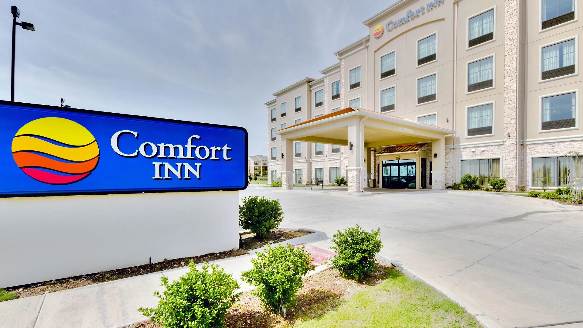 4 Design Hotels In Fossil Creek That Deliver Real Value