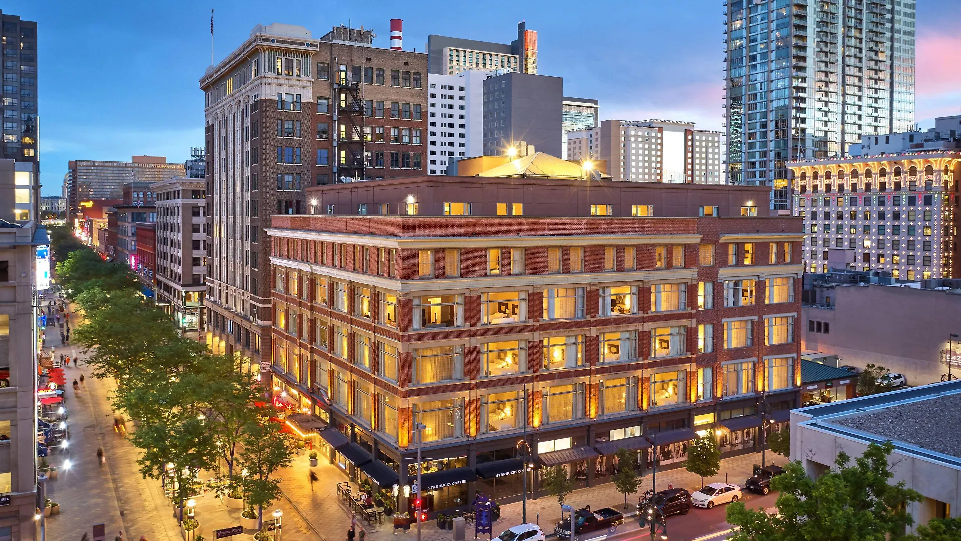 Where to Stay in Downtown Denver: 6 Best 3-Star Hotels