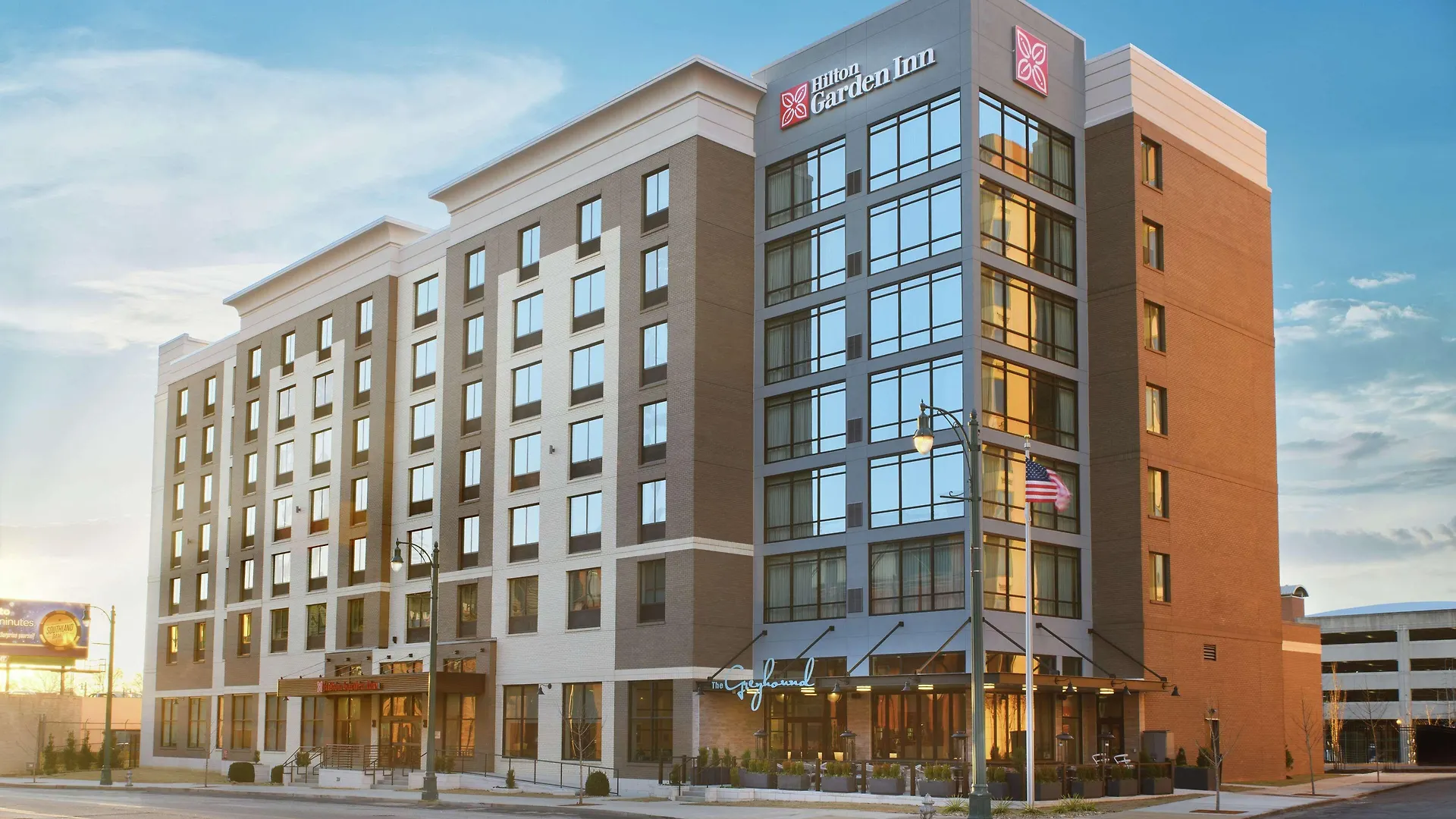 5 Four-Star Hotels in Downtown Memphis That Stand Out