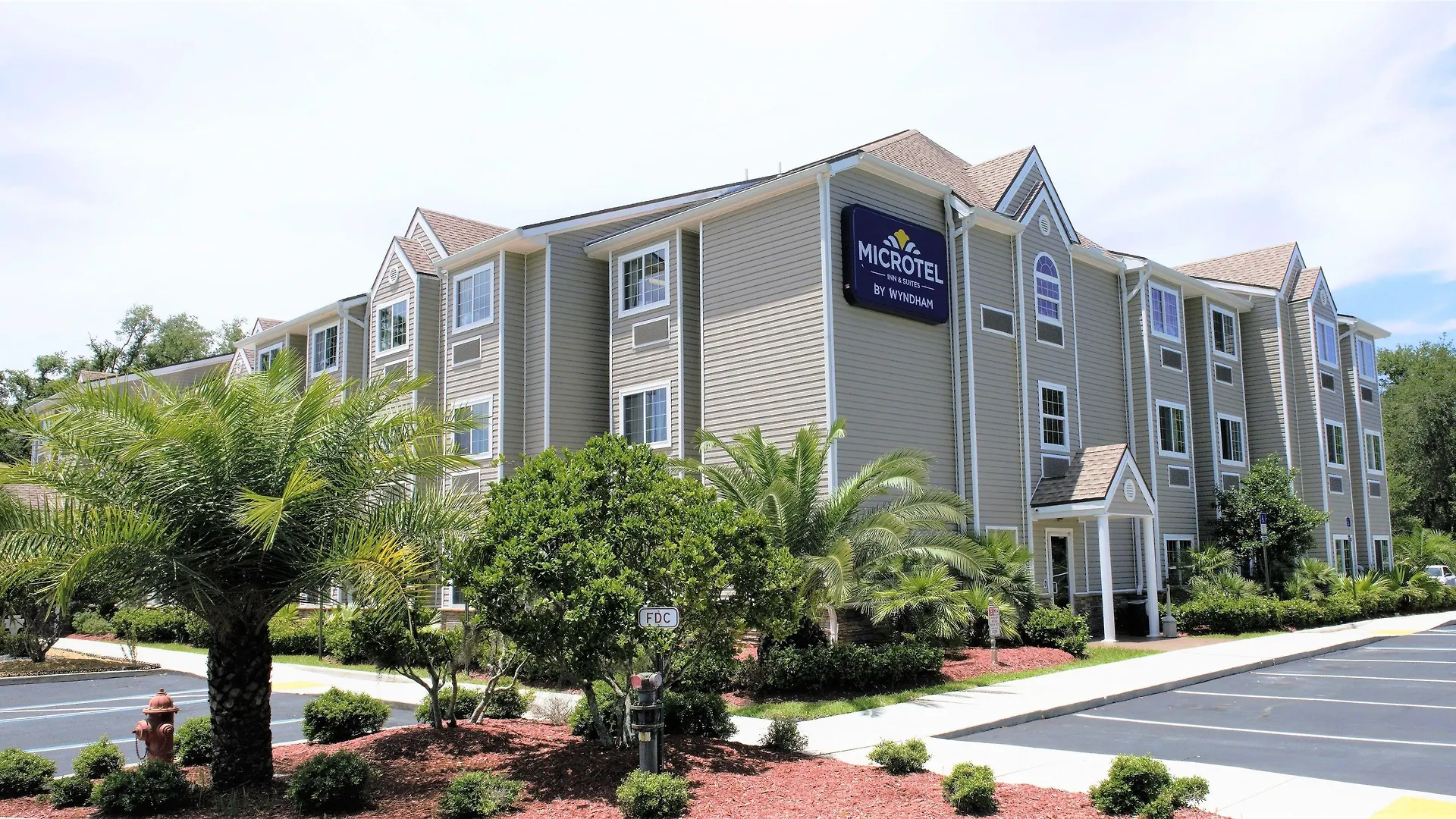 8 Airport Hotels In North Jacksonville That Stand Out