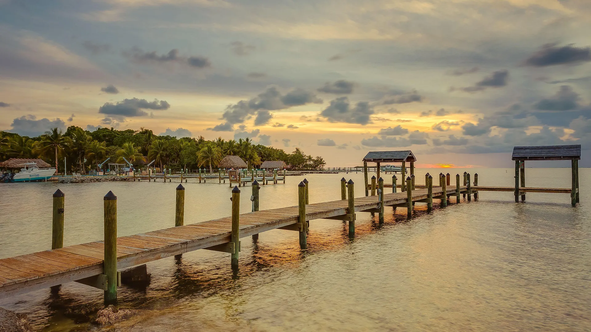 4 Budget Hotels Near Pigeon Key Worth Booking