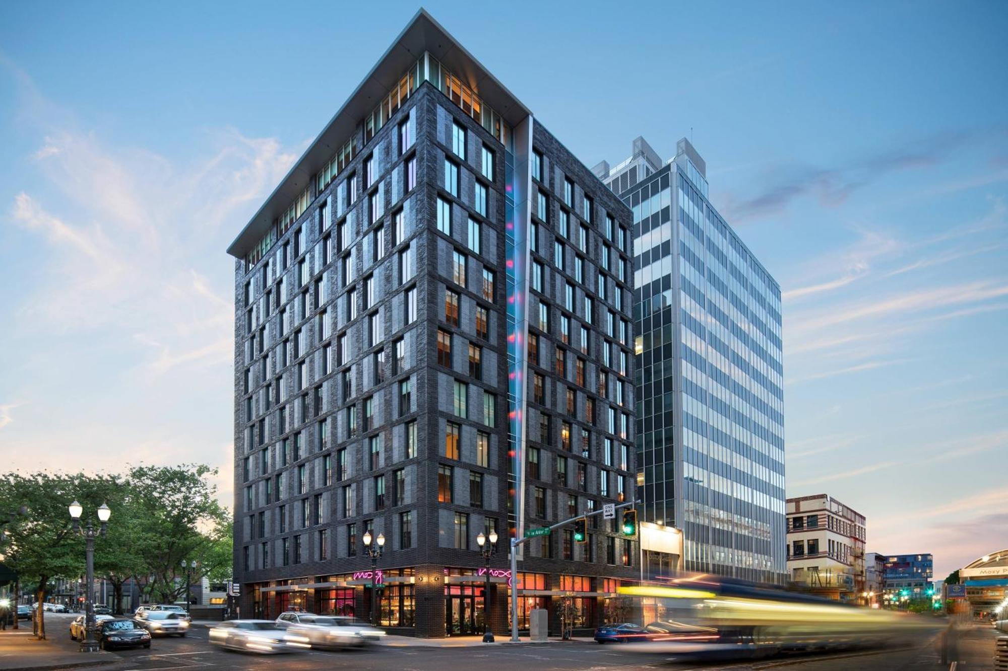 15 Smart Central Hotels in Downtown Portland Worth Booking
