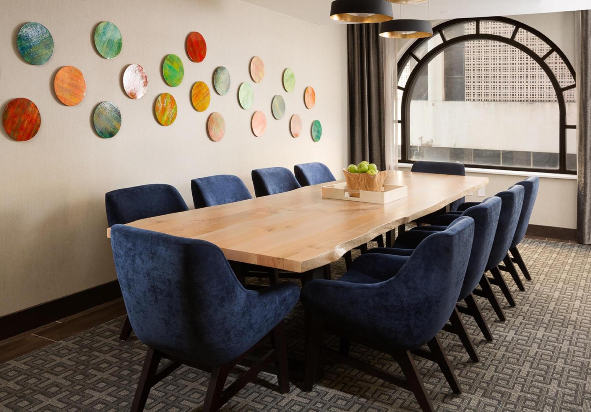 15 Central Hotels in Downtown Dallas That Stand Out