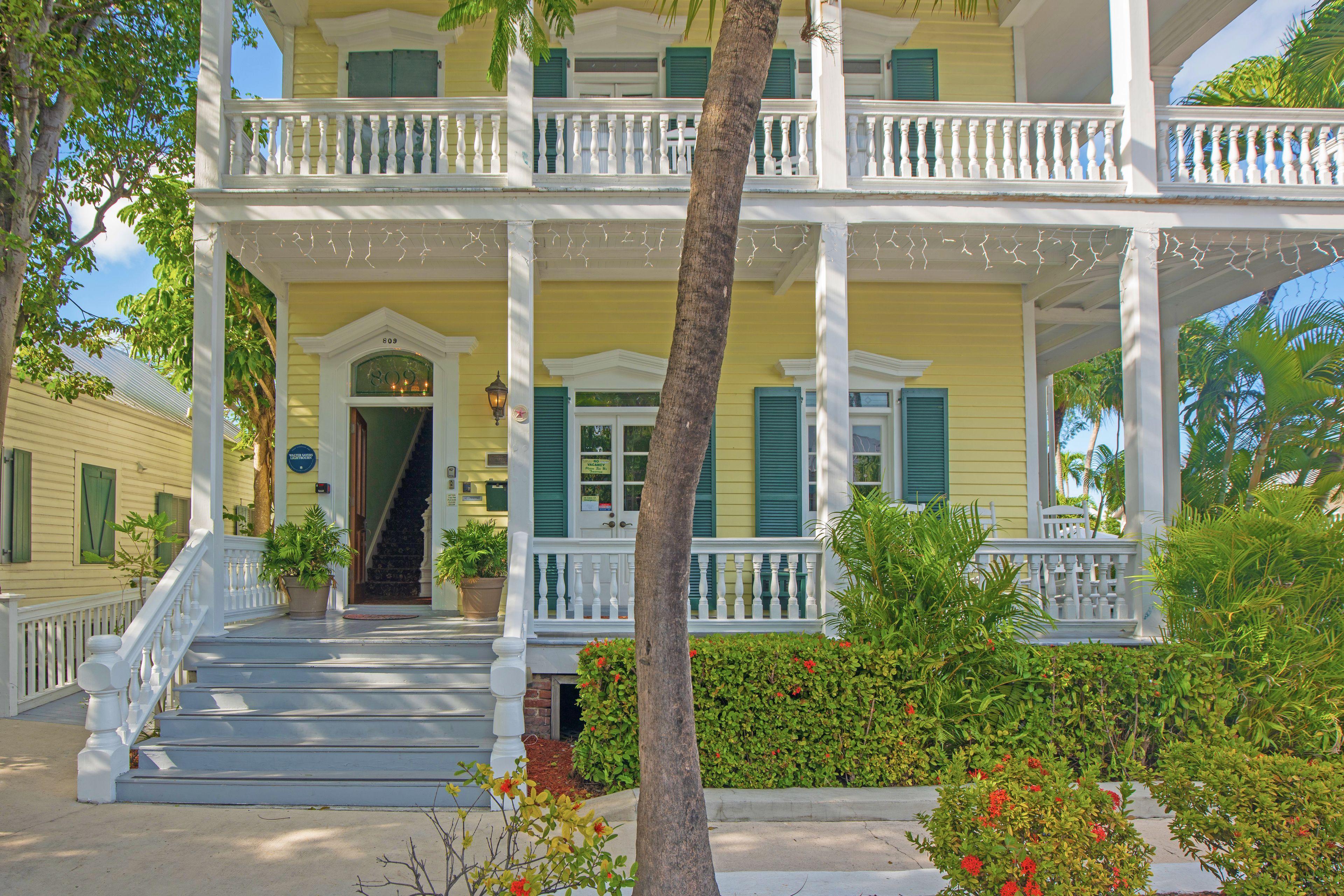 12 Budget Hotels in Downtown Key West Worth Booking