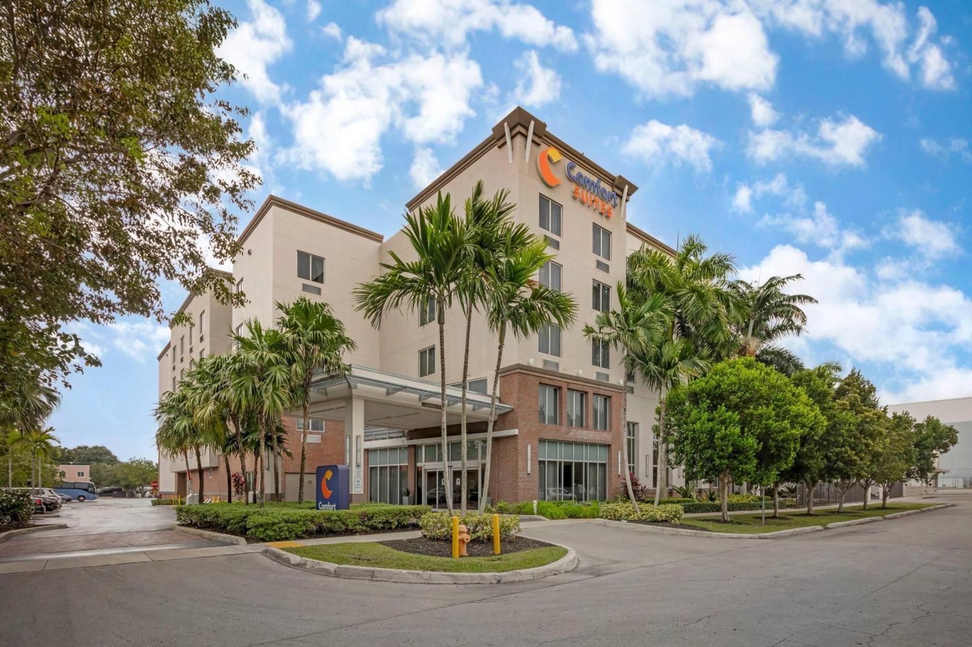 11 Business Hotels Close to Moore Tennis Ctr, Miami