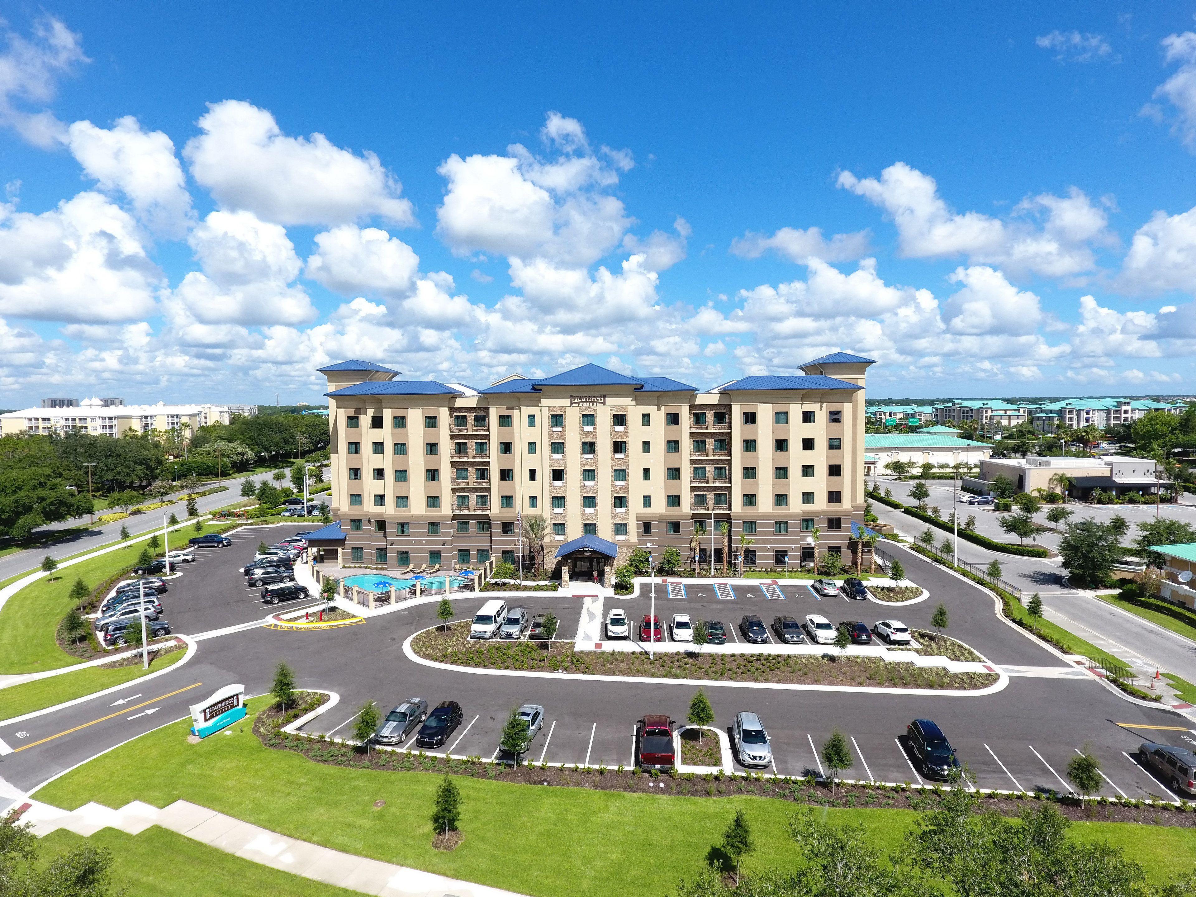 Where to Stay Near Discovery Cove: 15 Best Family Hotels