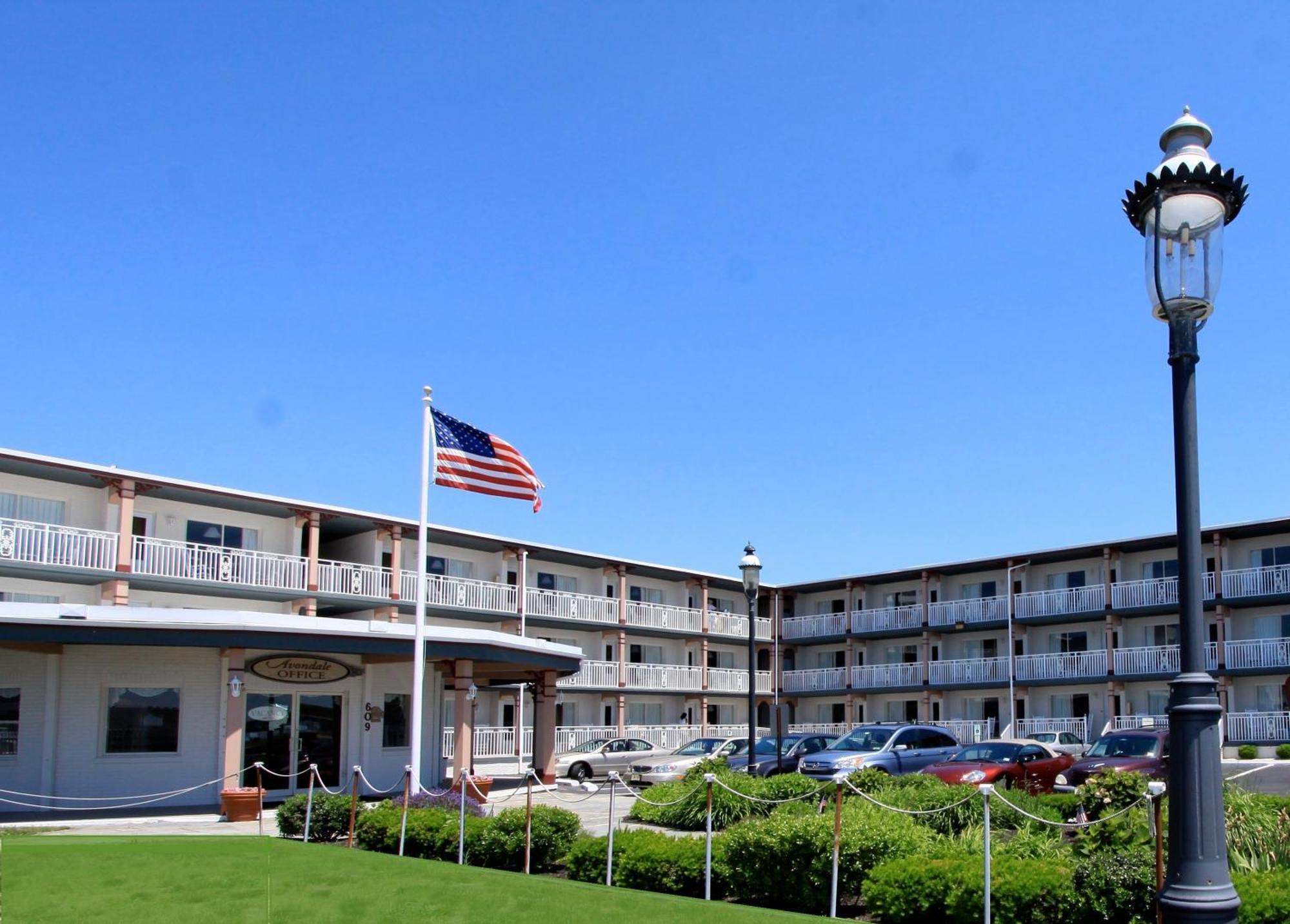 15 Smart Central Hotels Near Emlen Physick Estate Worth Booking