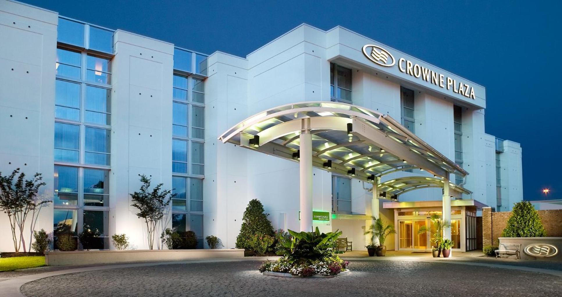 Staying Near Citadel Mall: 9 Central Charleston Hotels Compared