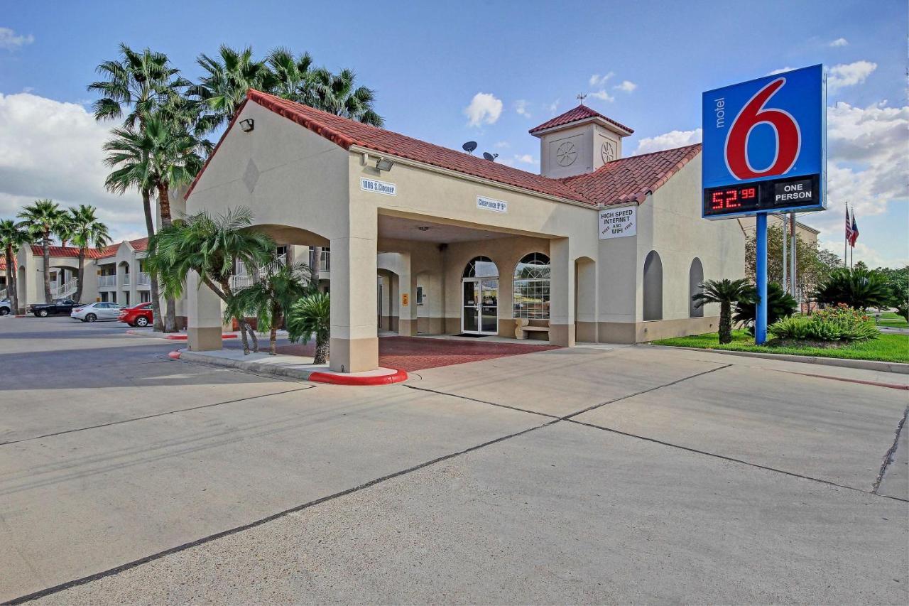 13 Design Hotels Near McAllen Museum That Stand Out