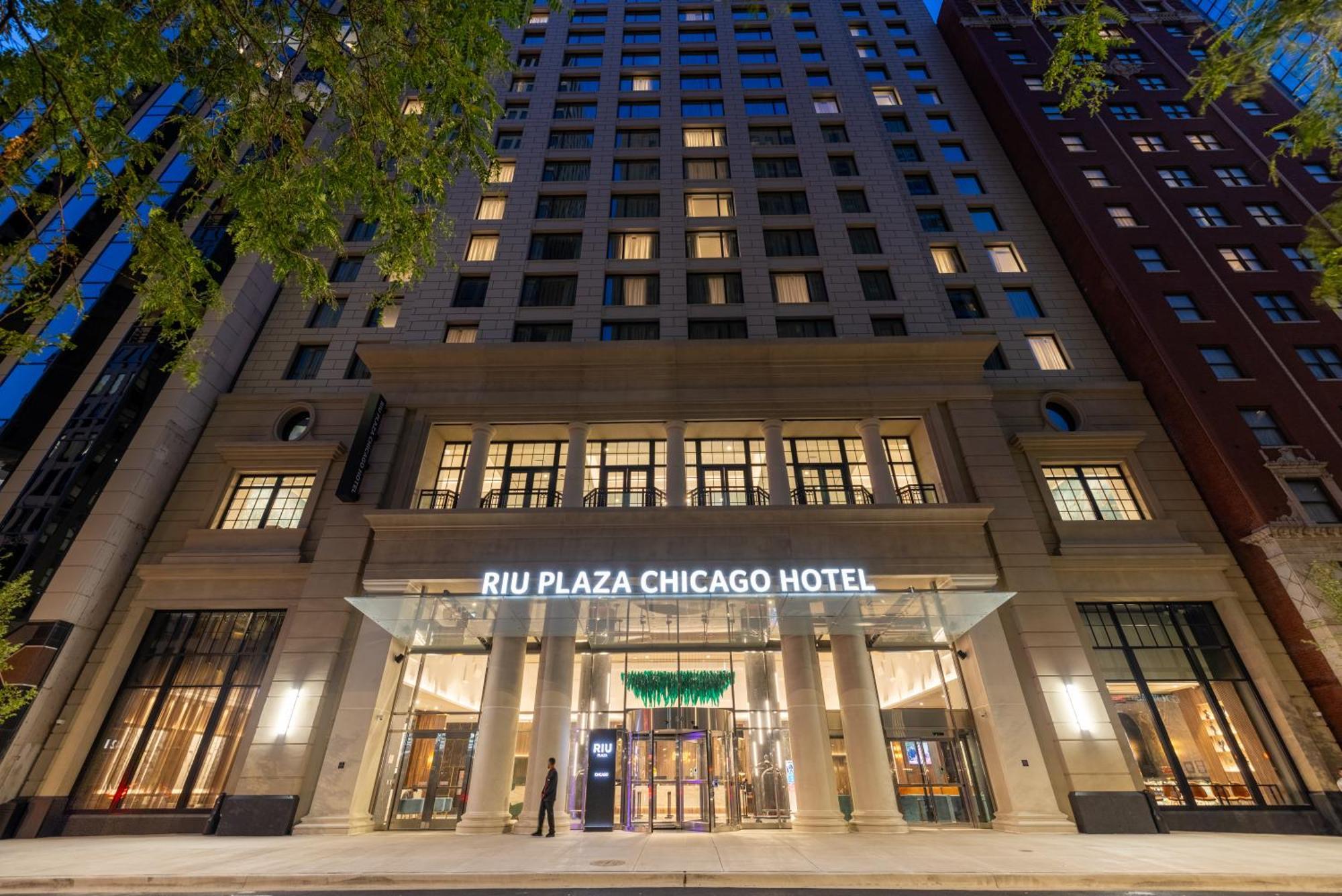 4 Four-Star Hotels in Streeterville Worth Booking