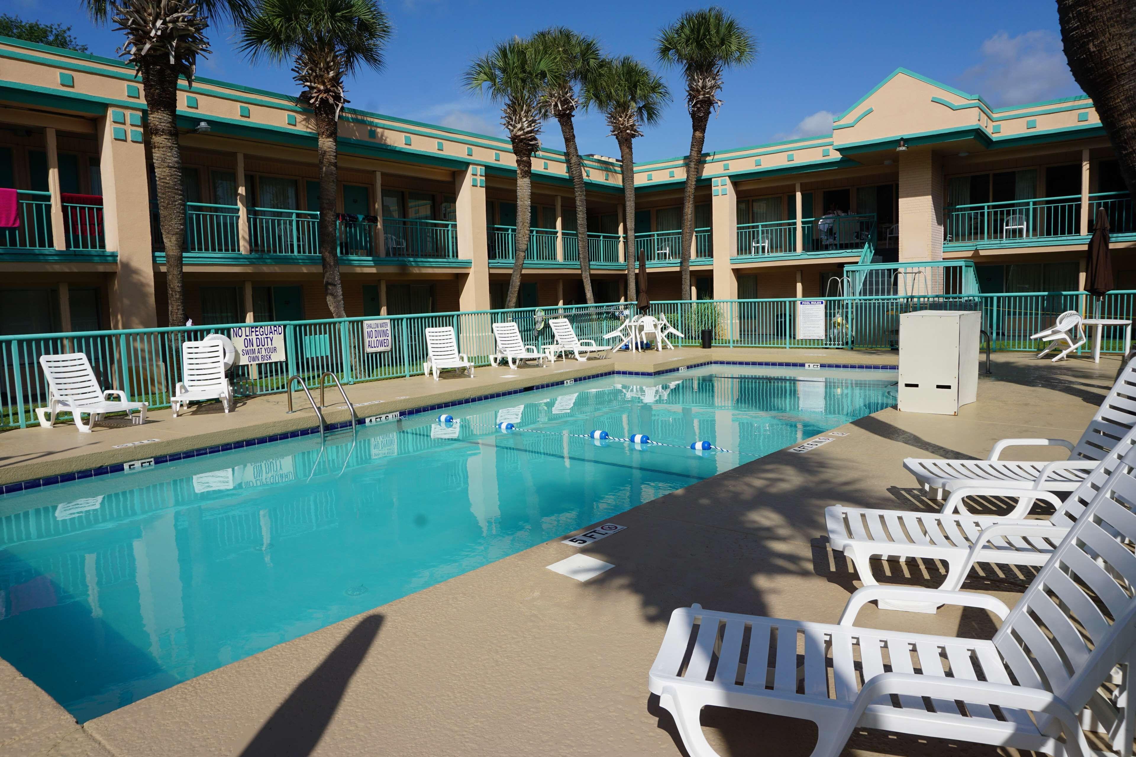 15 Budget Hotels Near The Pavilion Park Myrtle Beach