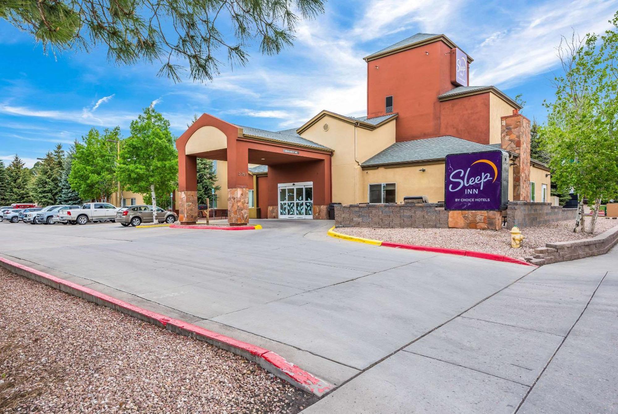 10 Airport Hotels Near Lowell Observatory That Deliver