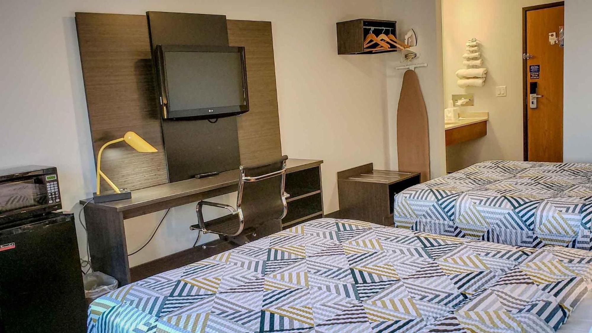 Where to Stay in Illinois: 5 Best 4-Star Hotels