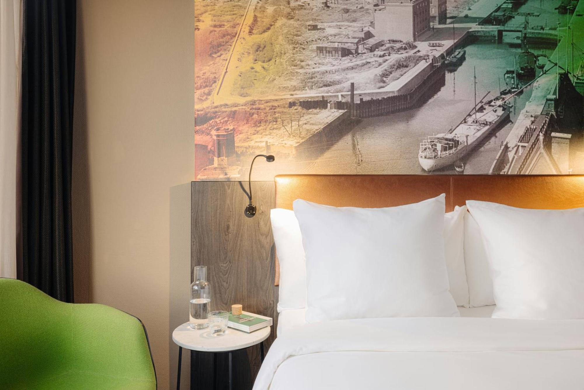 5 Family Hotels Near Museum Oud Overschie de Hoop Worth Booking