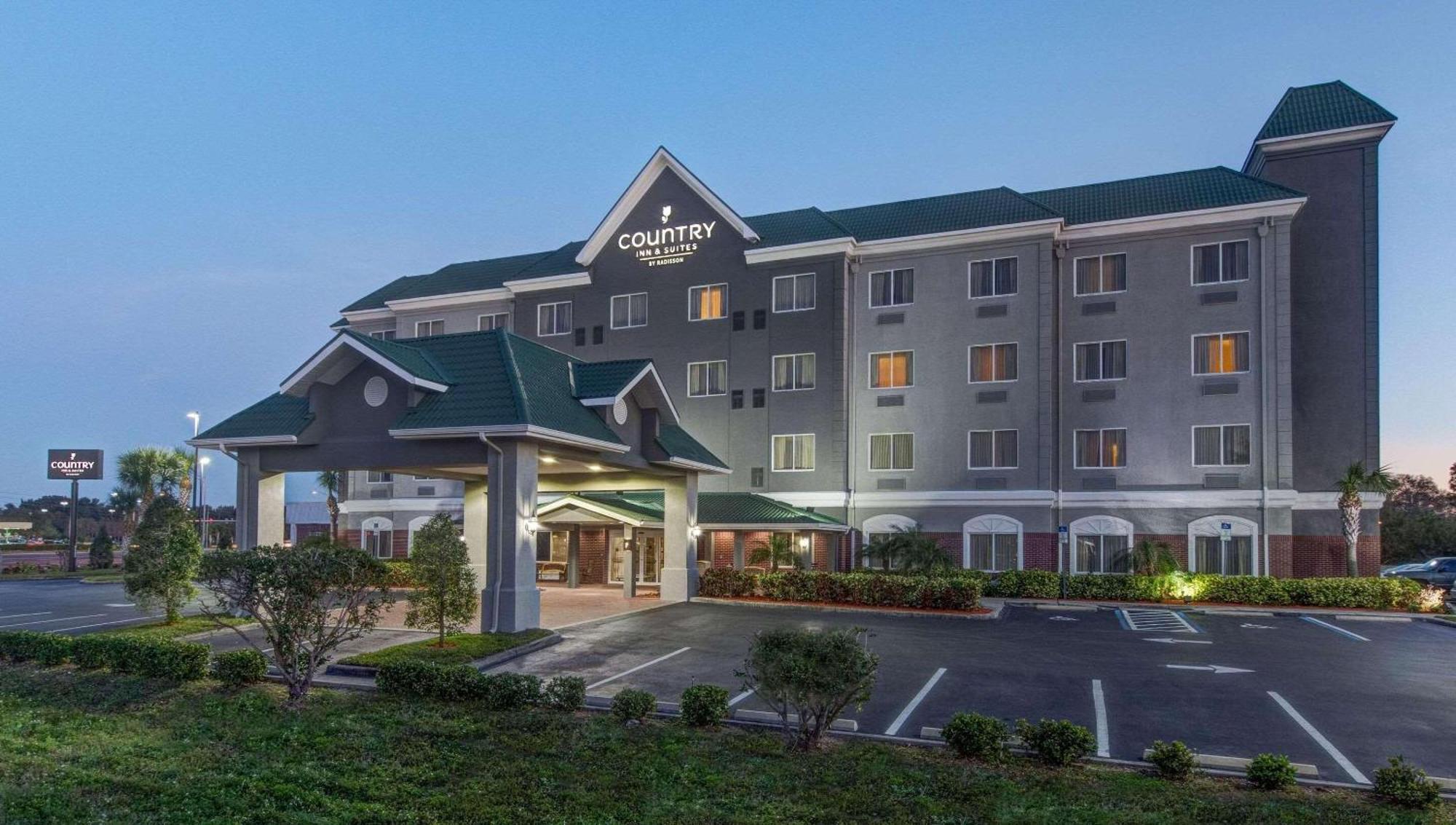 6 Central Hotels Near Duncan McClellan Gallery Worth Booking