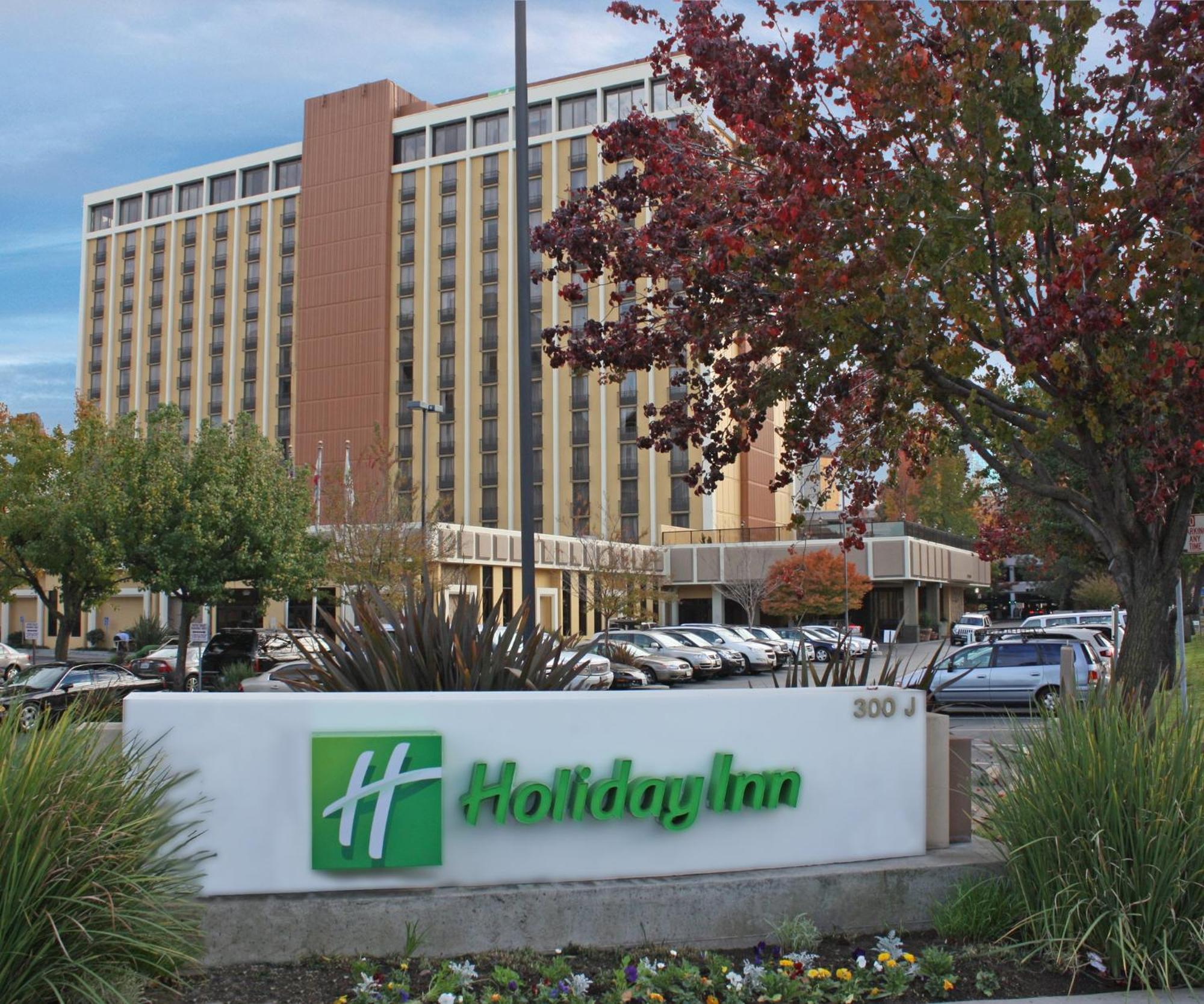 6 Central Hotels in Downtown Sacramento Worth Booking