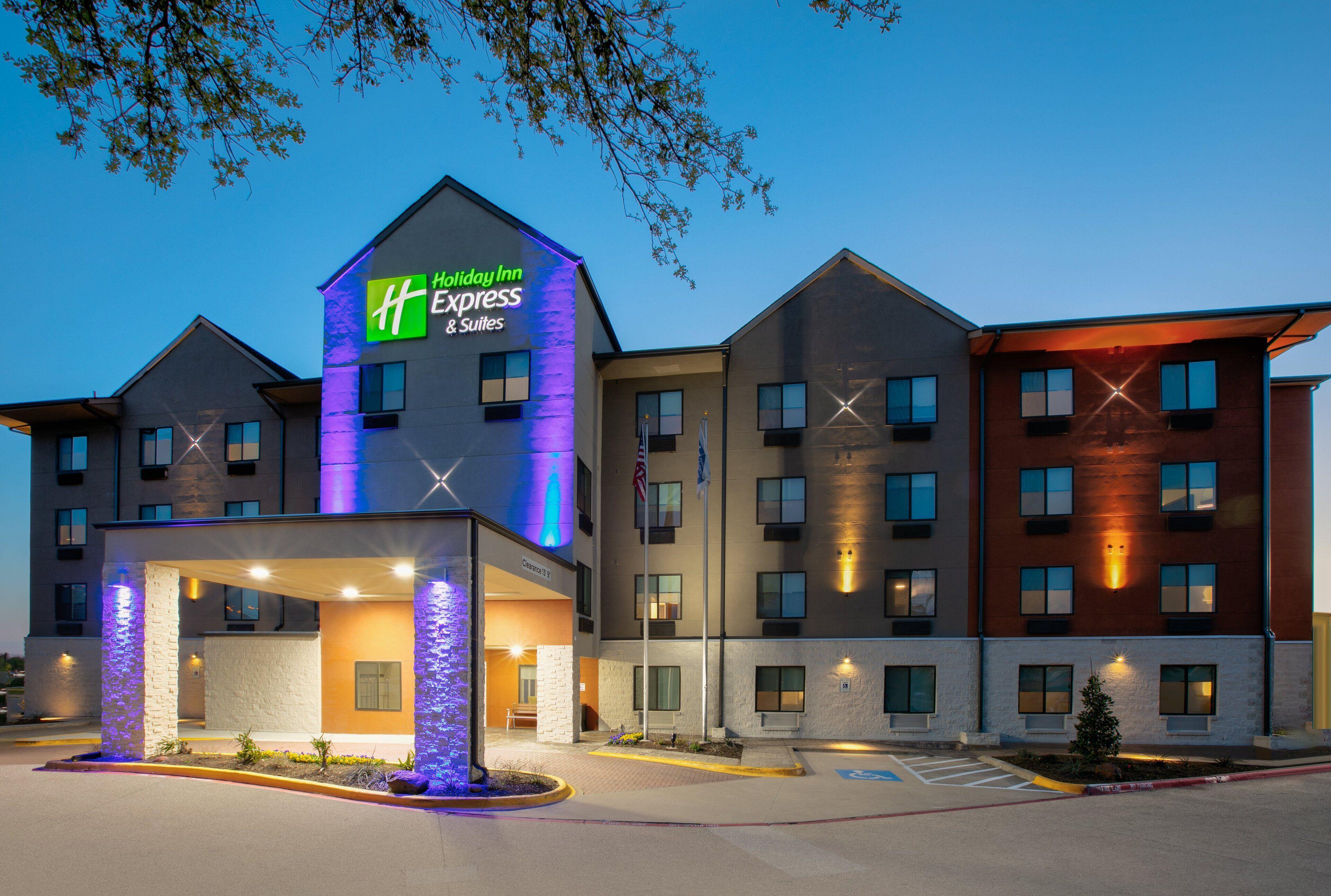 5 Cheap Hotels in Park Central, Dallas Worth Booking