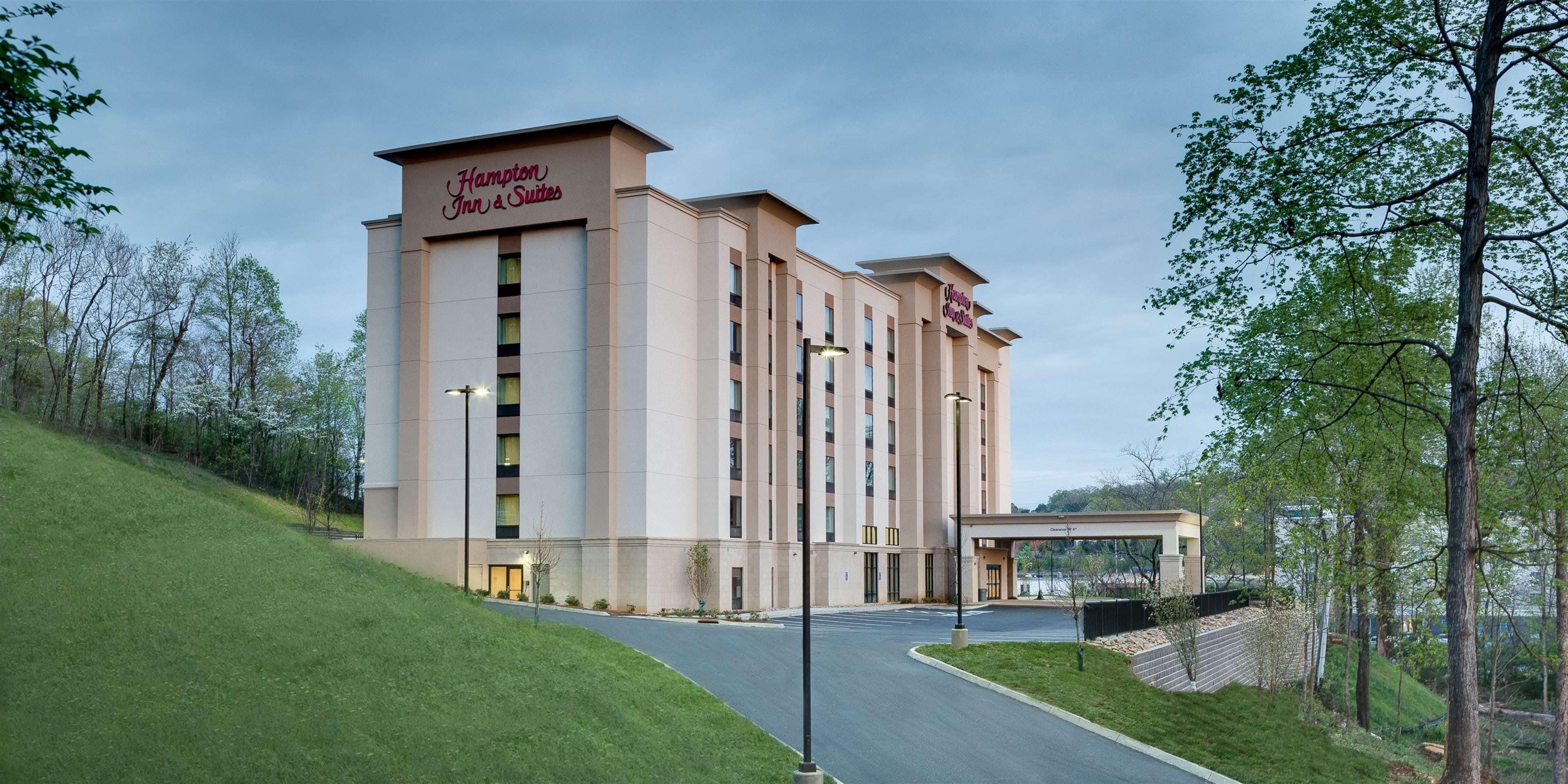 4 Business Hotels Near University of Tennessee Worth Booking